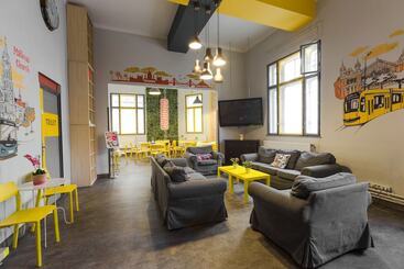 Goodmo House   Hostel