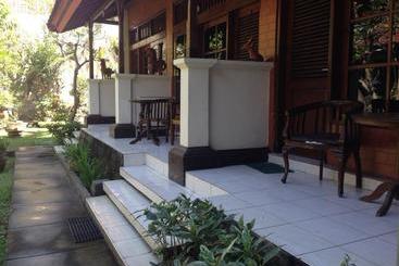 호텔 Agung And Sue Watering Hole I