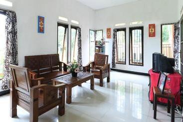 هتل Sentosa 76 Guest House