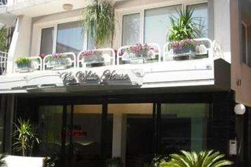 فندق The White House