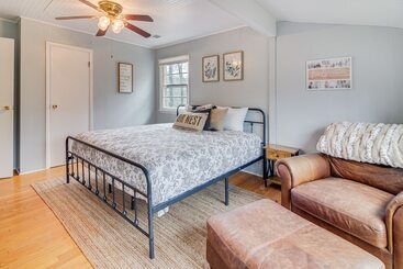 بيت ريفى Family Friendly Smithville Cabin: Game Room & Deck