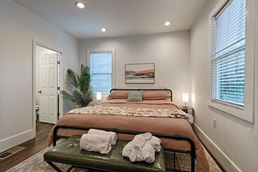 Апарт-отель Greenhouse Uptown