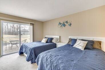 별장 Lake Access & Resort Perks: Margaritaville Home