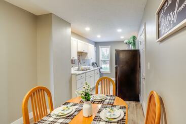 بيت ريفى Peaceful Shiloh Home W/ Deck & Fishing Pond Access