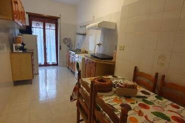 ペンション Room In B&b   Comfortable Room With Spacious Kitchen   Suite Colosseo