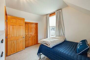 بيت ريفى Spacious Presque Isle Home: Walk To Downtown!