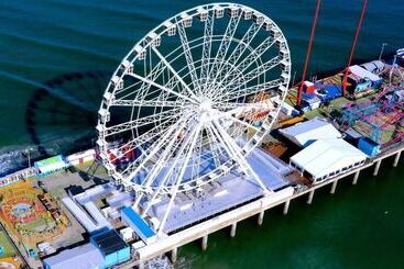 מלון דירות Two Adjacent Cozysuites On The Boardwalk