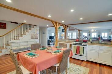 별장 Beautiful Aquinnah Home: Ocean View, Walk To Beach