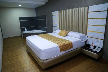 فندق Byhours Astor