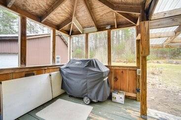 קוטג'' Cozy Lake Luzerne Home   1 Mi To Wayside Beach!