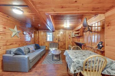 بيت ريفى Laconia Cabin W/ Grill: 2 Mi To Weirs Beach!