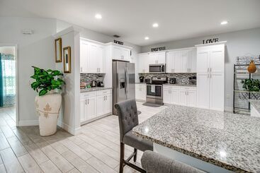 بيت ريفى Lanai, Heated Pool & Spa: Lehigh Acres Home