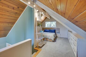 Сельский дом Renton Home W/ Fire Pit: Steps To Lake Access!