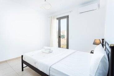 アパートホテル Tulipa Suites