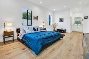 کلبه Wellesley By Avantstay 2 Miles To Beach