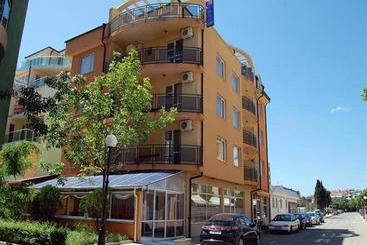 Family Hotel Diana