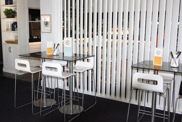 Crossroads Hotel Liverpool