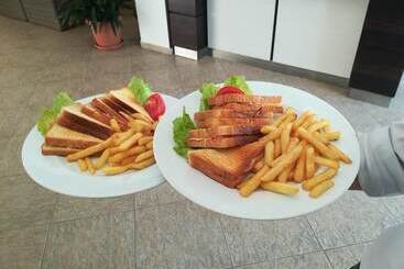 בית מלון כפרי Glicinia