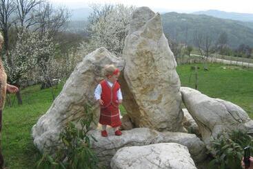 בית מלון כפרי Milkana