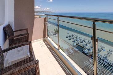 فندق Paraiso Beach All Inclusive