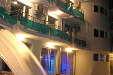 בית מלון כפרי Sunset Beach