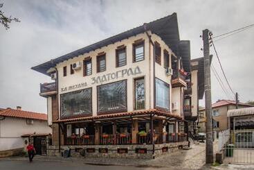ホテル Zlatograd