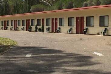 Wagon Wheel Motel & Units