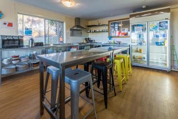 هاستل Bells Beach Backpackers