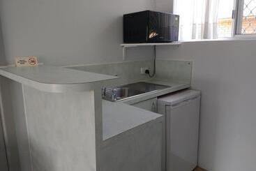 Haven Waters Motel & Apartments