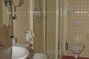 فندق Bed&business