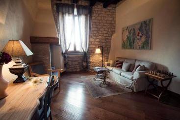 تختخواب و صبحانه La Meridiana Relais