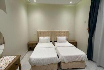 公寓式酒店 سحابة صيف للشقق المخدومه