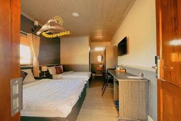 تختخواب و صبحانه Khu Du Lịch Sinh Thái Nghỉ Dưỡng Mientay Lodge