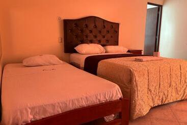 فندق Hospedaje San Blas