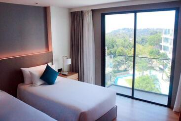 普吉岛拉威温德姆 Yyc旅游优选酒店 Wyndham Rawai Phuket Yyc Travel Preferred