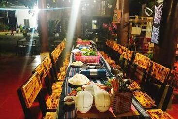 تختخواب و صبحانه Nhung Home