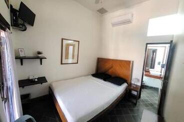 호텔 And Coffe Azul