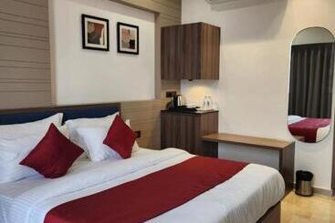 בית מלון כפרי Lee Pride