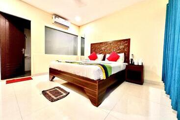 Fabhotel Moon Bliss Beach Resort