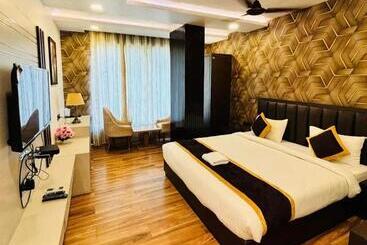 Отель Parth Residency