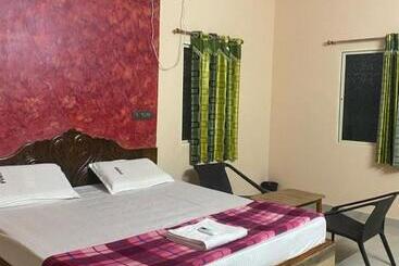 בית מלון כפרי Pvrr Hill View Resorts, Near Horsley Hills Road