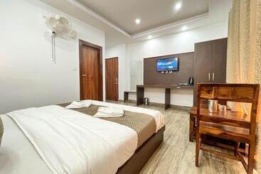 فندق The White House