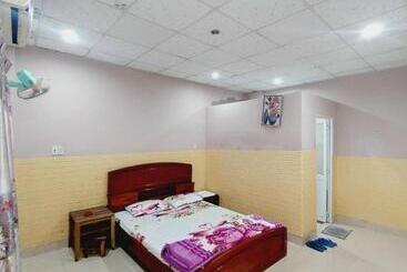 公寓式酒店 Nhà Nghỉ Hương Giang