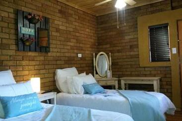 פנסיון Magnolia Guesthouse & Coffeeshop