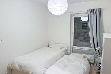 פנסיון Room In Guest Room   Guest Room   5 Min Walk Eurovision Hyllie