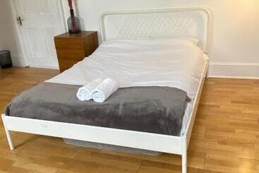 פנסיון Victoria Mansions