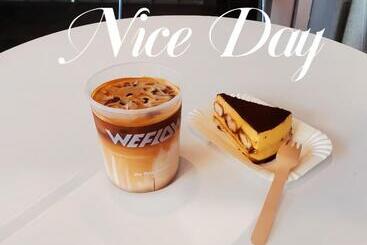 Weflow Youth Hostel   Shanghai People S Square Jing An Joy City