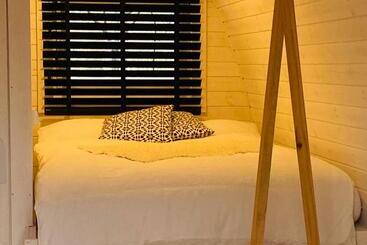 Slapen Bij De Stewardess B&b Almere