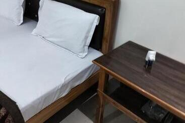 호텔 Chandrasha Villa