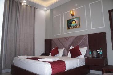 בית מלון כפרי Mahadev Palace